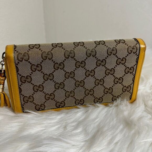 💯Authentic Gucci Zipped Long Wallet🍀 - Picture 14 of 16